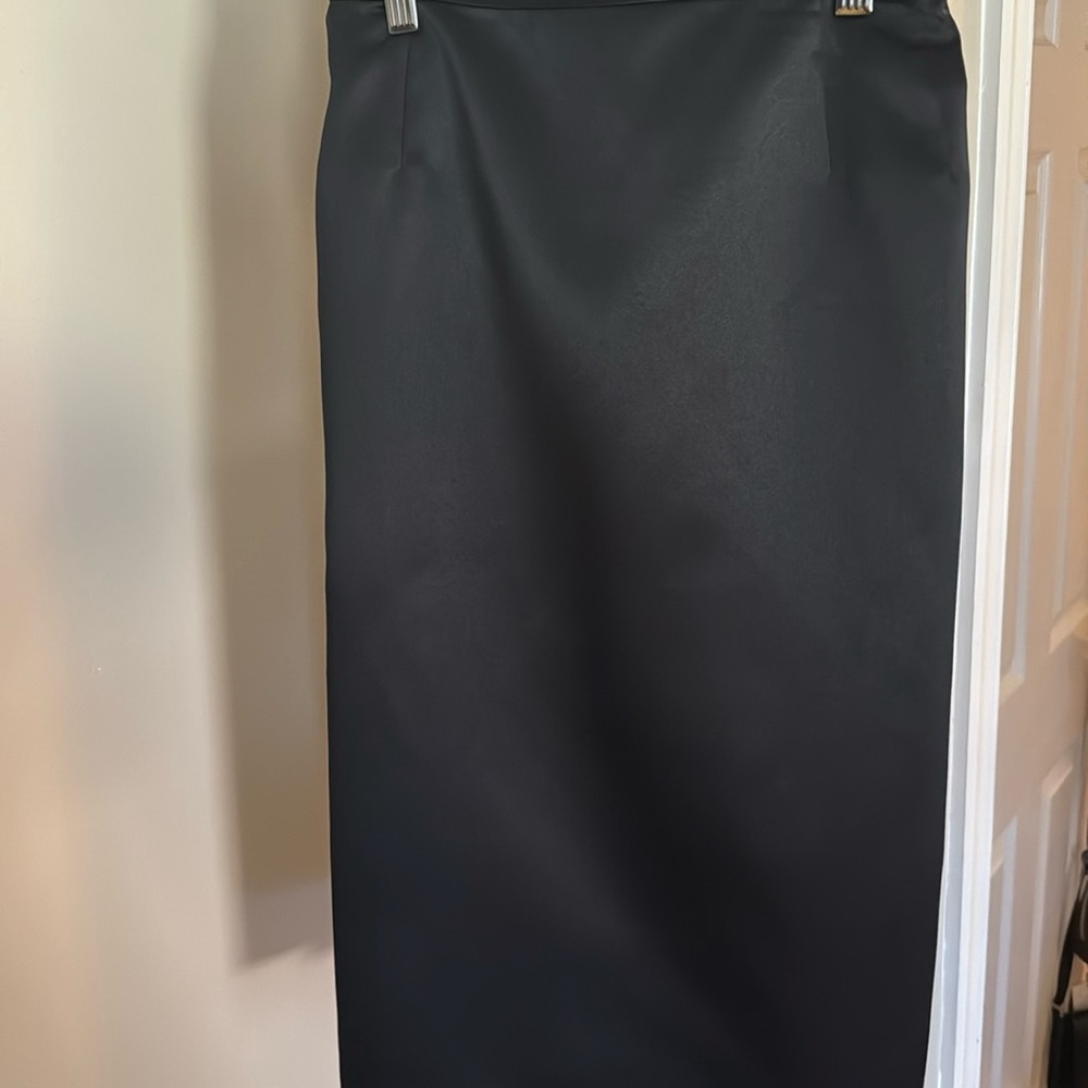 Women’s black satin skirt . Nipon boutique